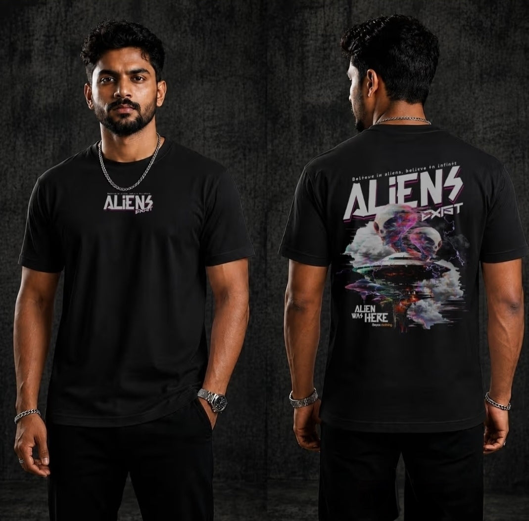 Alien Encounter Regular T-Shirt